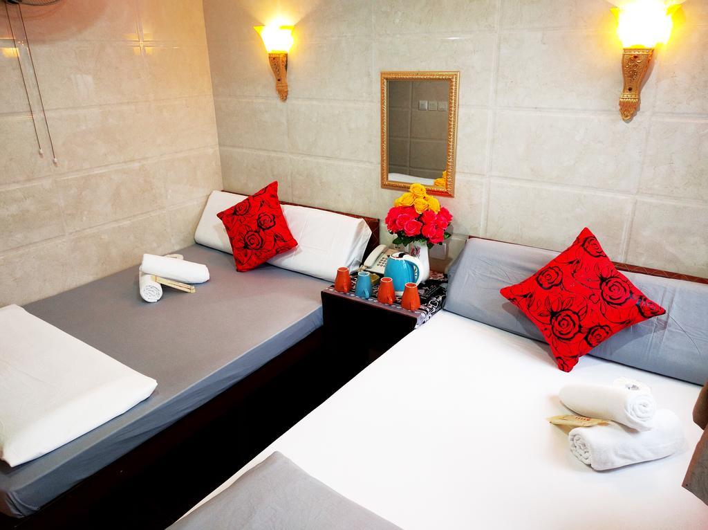 Paris Guest House Хонконг Екстериор снимка